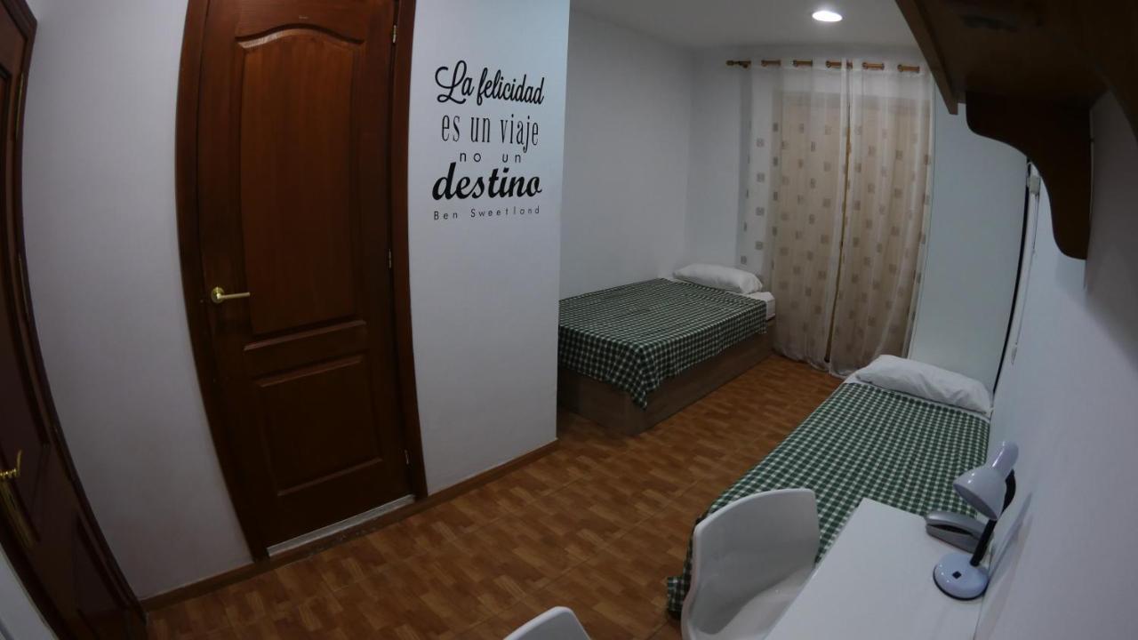 Rosales Residences Madri Exterior foto