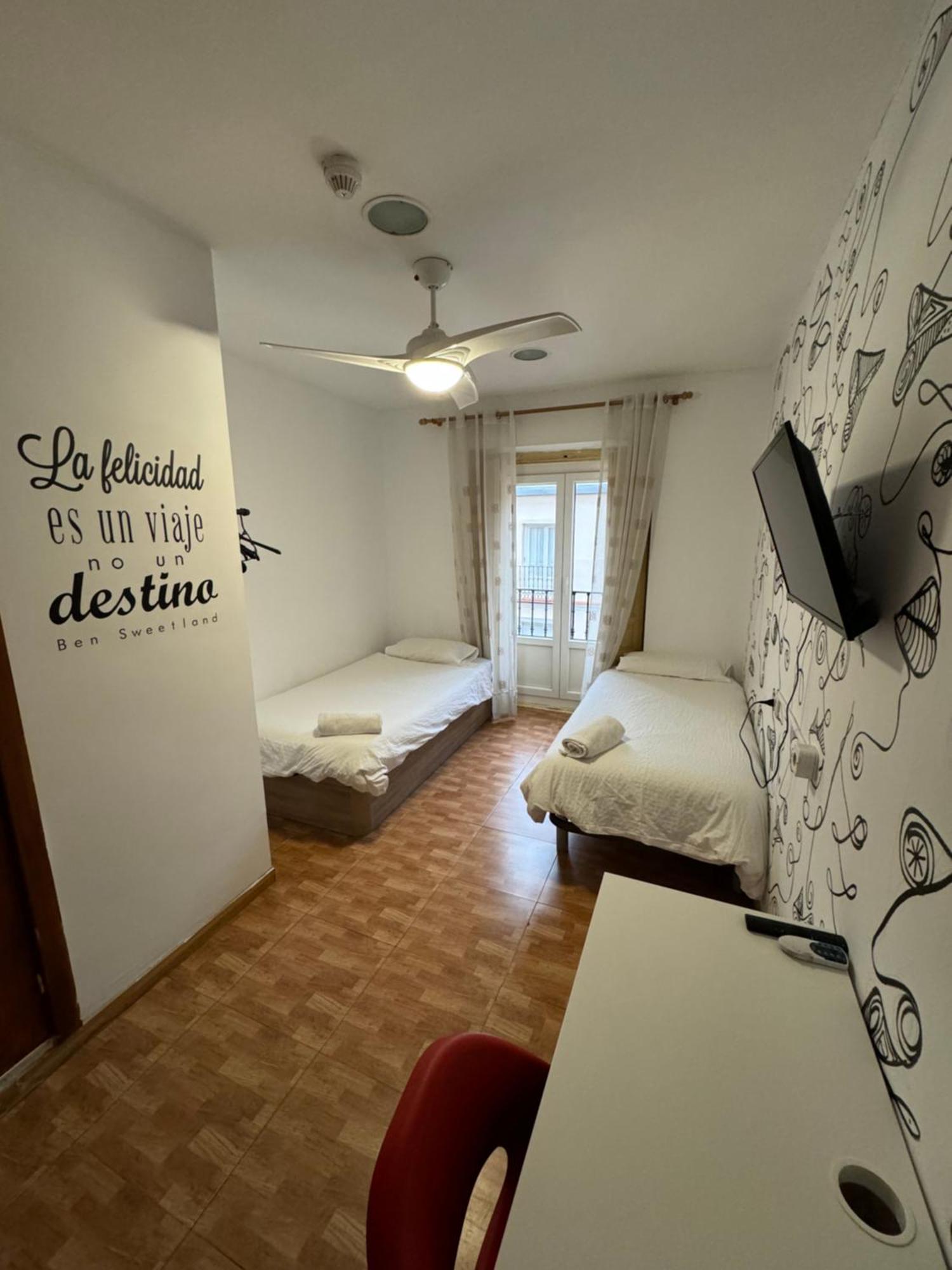 Rosales Residences Madri Exterior foto